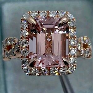 Elegant Pink ZIRCON and  Rose Gold Women's Ring